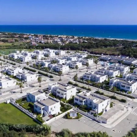Hotel Borgo Rio Favara 4*